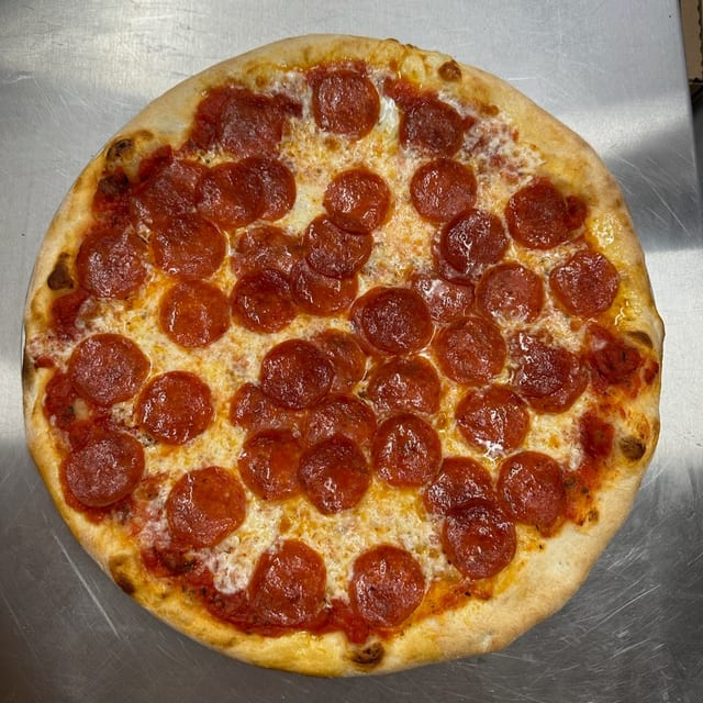 14" Pepperoni Pizza.
