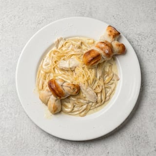 Fettuccine Alfredo With Chicken