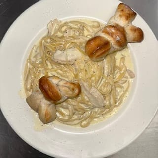 Full Tray Fettuccine Alfredo W/chicken___